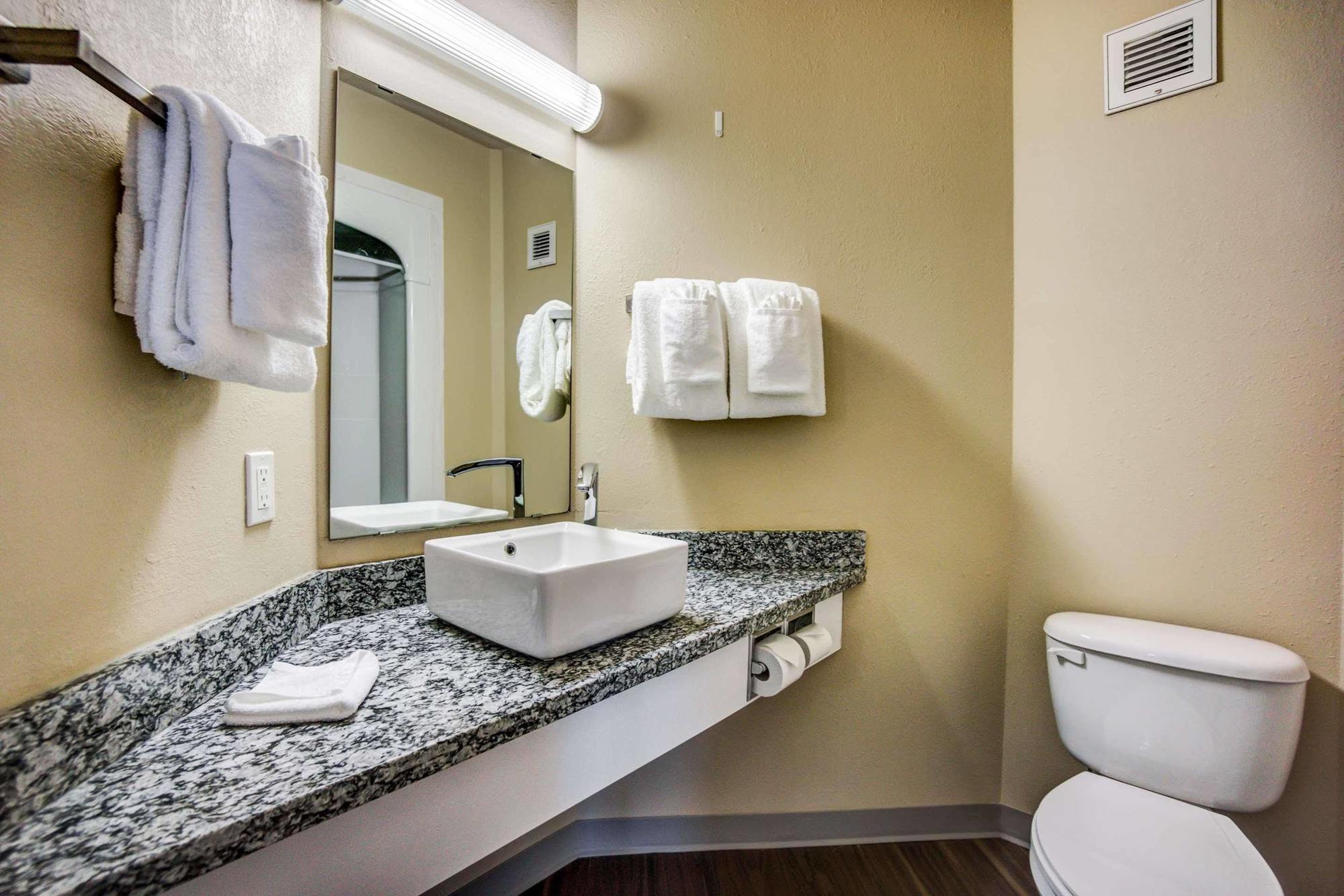 Motel 6-Red Deer, Ab Esterno foto